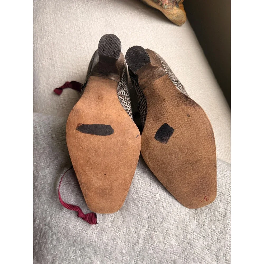 Vintage Plaid Heeled Oxfords | Leather Rose Appliqué Shoes, Portugal